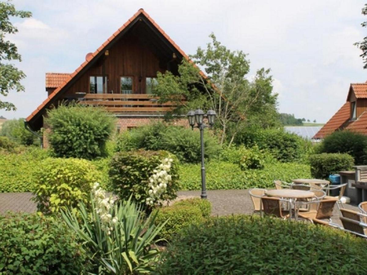 Spacious Apartment In The Green Bruchttal Bredenborn ภายนอก รูปภาพ
